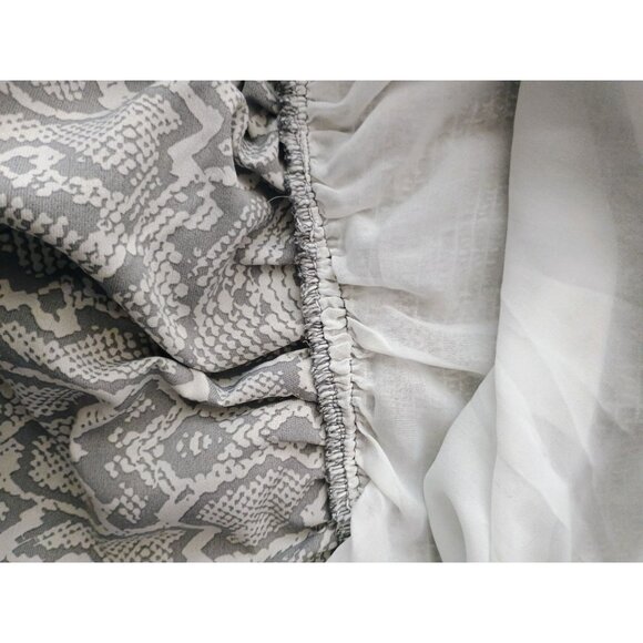 Simply Southern Gray Snake Skin Print Dress Smocked Modest Size Medium‎ - Picture 5 of 6